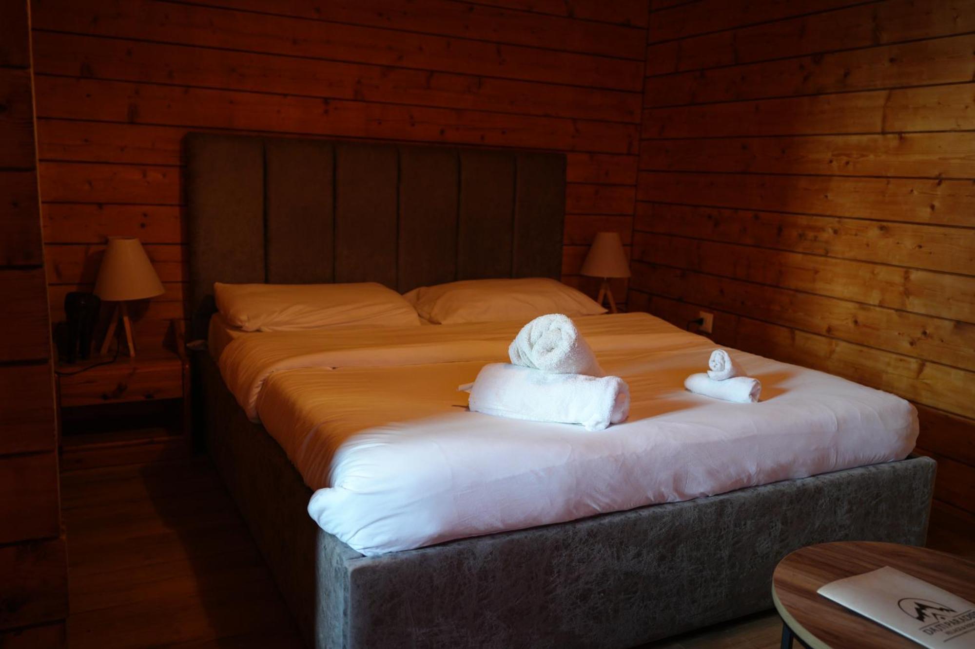 Paradise Hotel