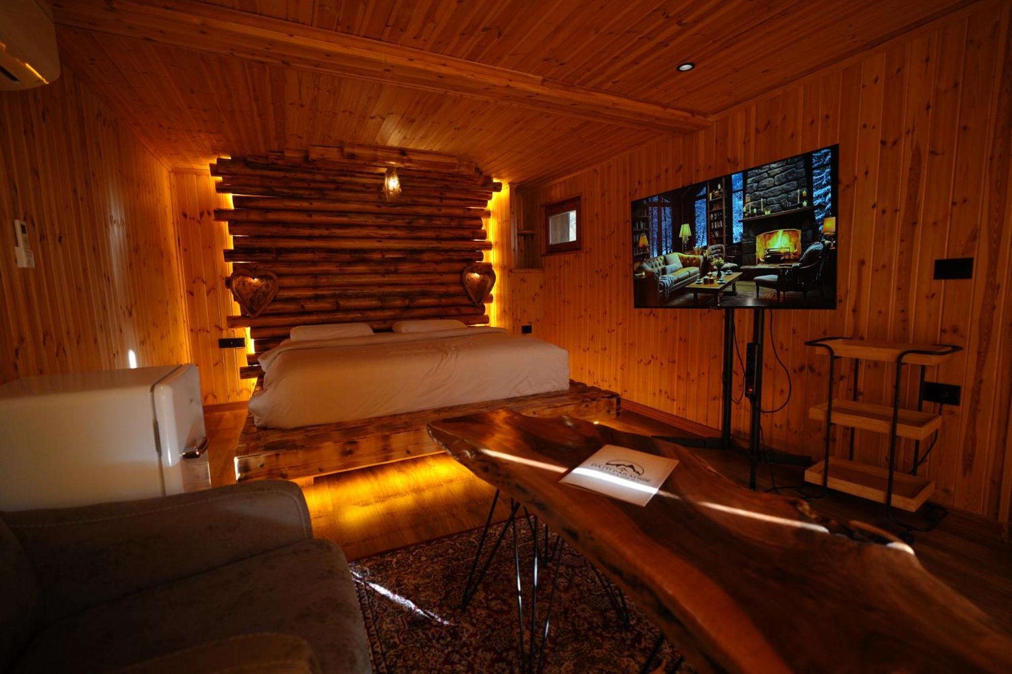 Paradise Hotel 4*